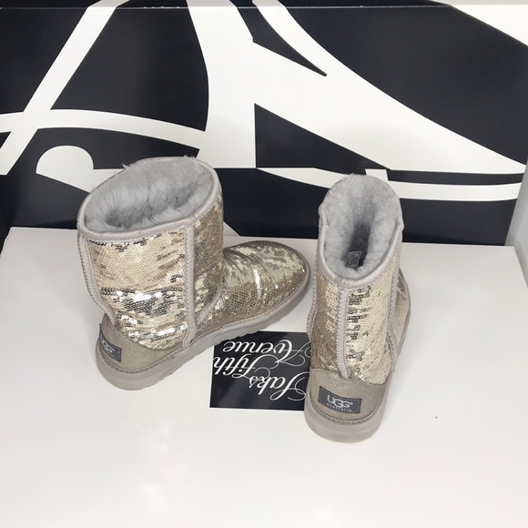 UGG CLASSIC SHORT GOLD SEQUIN BOOTS - Picture 6 of 8